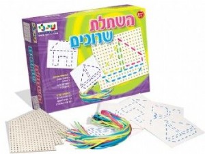 השחלת שרוכים השחלת שרוכים